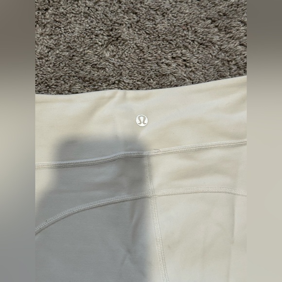 NWT lululemon leggings Retired Style! - Picture 4 of 7
